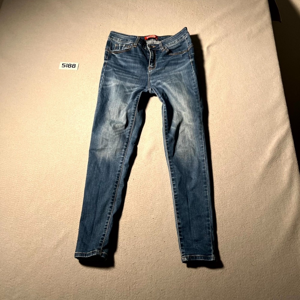 Butt I Love You Wax Jean Womens 5 Blue Denim Medium Wash Whiskering Skinny Leg